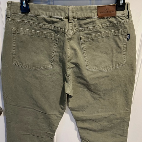 Vineyard Vines men’s pants Size: 34/32 Color: Green - Picture 4 of 4